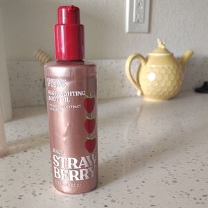 PINK Victoria's Secret Juicy Strawberry Body Oil (PRICE FIRM)